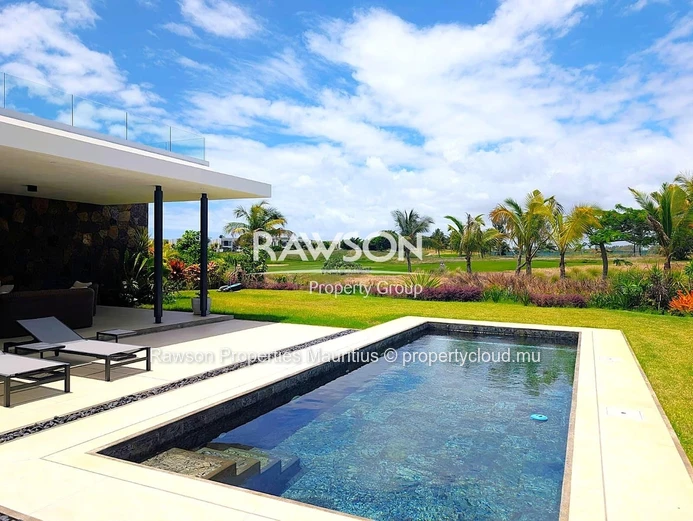 Villa Contemporaine De 4 Chambres Avec Vue Sur Le Golf À Vendre À Azuri | Roches Noires | €