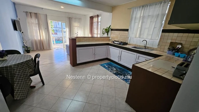 2 duplex apartments with shared pool 
