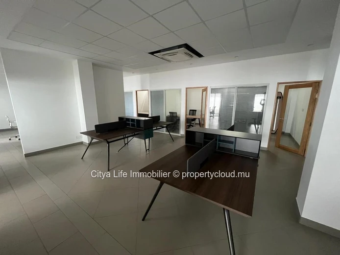 Modern Office Space for Rent in Prime Grand Baie Location - 300m² Semi-Furnished for Rs 230,000!