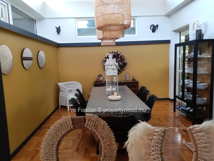 House in Curepipe - Modern and renovated 