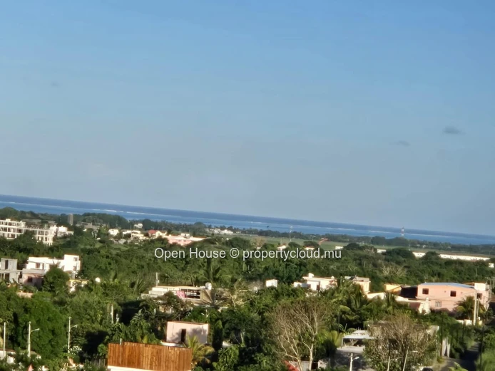 Exclusivité # Marché local # Goodlands # Appartement à vendre de 113m², 3 chambres, entièrement meublé, vue mer, pisc... (Mandat exclusif)