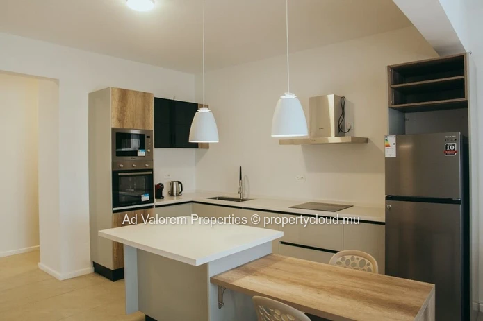 Brand-New Apartment with Sea View & Rooftop – First Floor in Flic-en-Flac