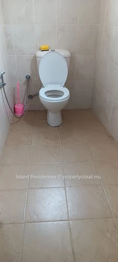 Creve Coeur - 1st Floor 2 bedroom furnished apartment close to Motorway