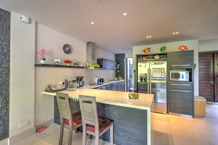 Comfortable 3 bedroom semi-detached villa sold with boat mooring