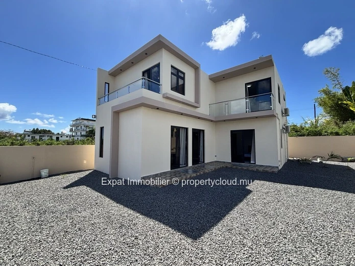 New 4-Bedroom Villa – Space & Freedom In Pereybere