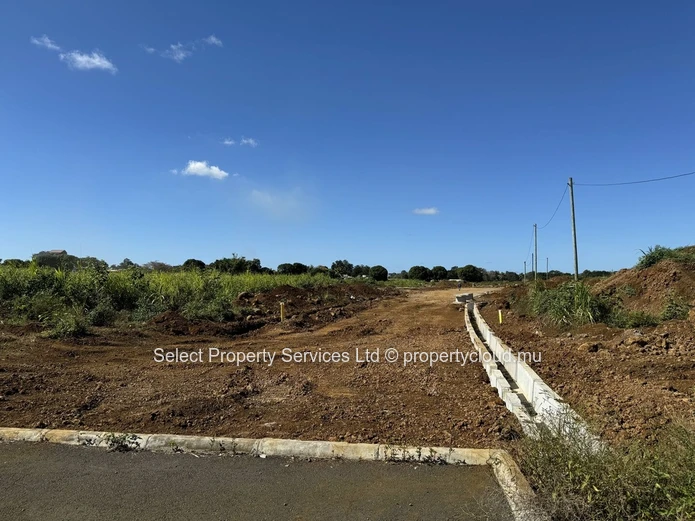 Nouveau Morcellement - Terrains en Vente - Boulet Rouge - Centre de Flacq