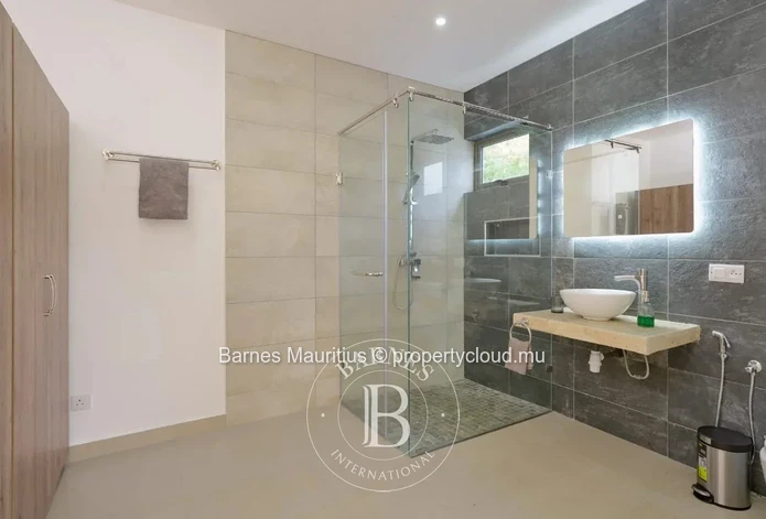 GRAND BAIE – Villa Moderne – 4 chambres