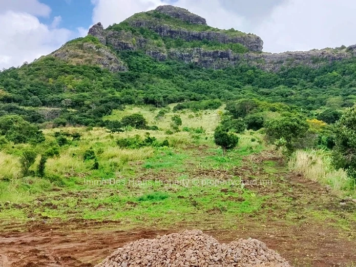 Residential Land of 50.97 perches for sale Creve Cœur 