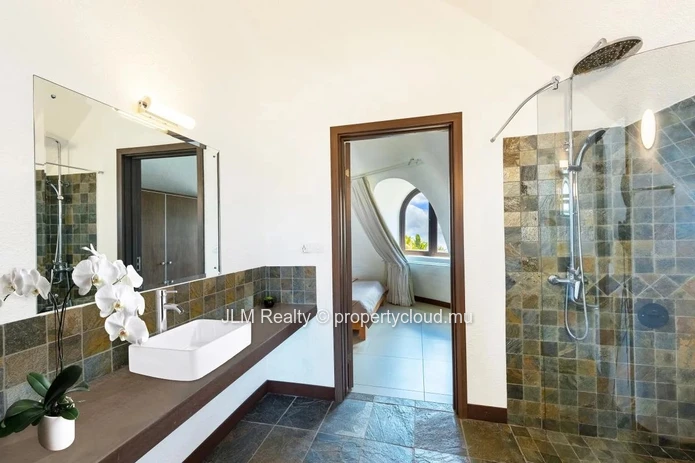 Charming Contemporary Villa for Sale in Albion, Mauritius