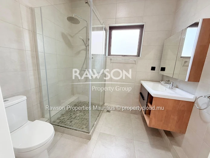 Appartement Neuf de 3 Chambres à Louer à Tamarin