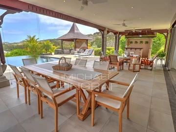 4 Bedroom Villa