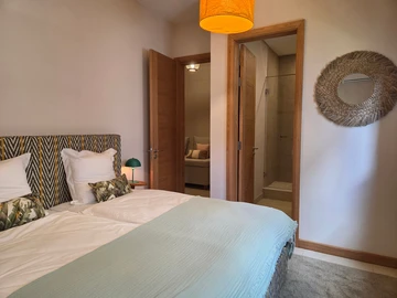 4 Bedroom Apartment