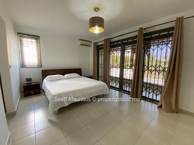 This splendid duplex features three bedrooms and three bathrooms