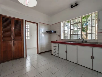 7 Bedroom Villa