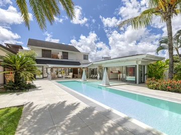 4 Bedroom Villa