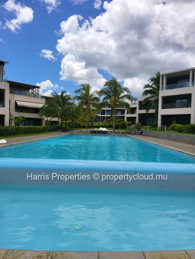 Beachfront Ground-Floor Apartment – Flic en Flac (Sole Mandate)