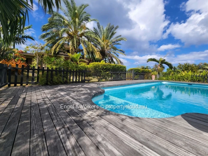 Large Family Home in Residential Estate