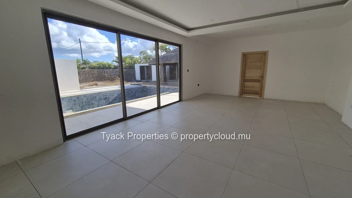 Villa de Luxe 4 Chambres à Vendre Proche de La Croisette avec Piscine Privée