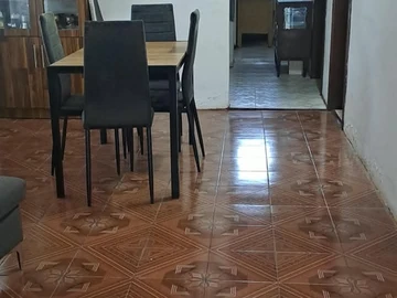 6 Bedroom House