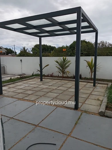 Villa Neuve à Vendre – Calodyne (Achevée en août 2025)