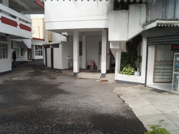 For rent commercial space of 3 rooms in Belle-Rose (not far from Super U)