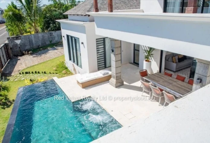 Executive Luxury Villa for Rent in Flic en Flac