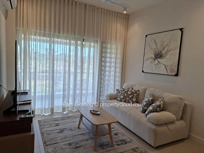 Bel appartement de 2 chambres à Beau Plan Smart City