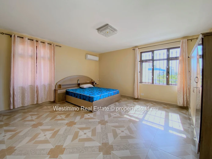 Family home with swimming pool for long-term rent in Grand Gaube, Mauritius
