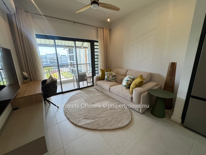 Brand-New Top-Floor 1-Bedroom Apartment for Rent in Indigo Apartments