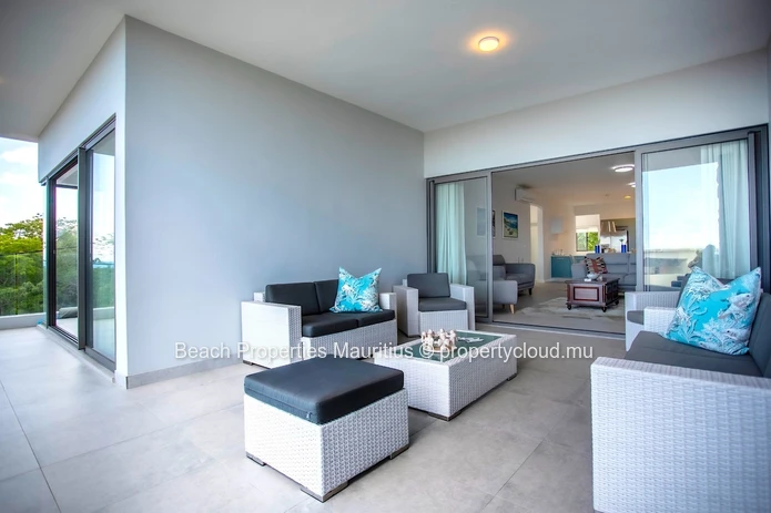 Luxurious Fully Furnished Apartment with Ocean Views