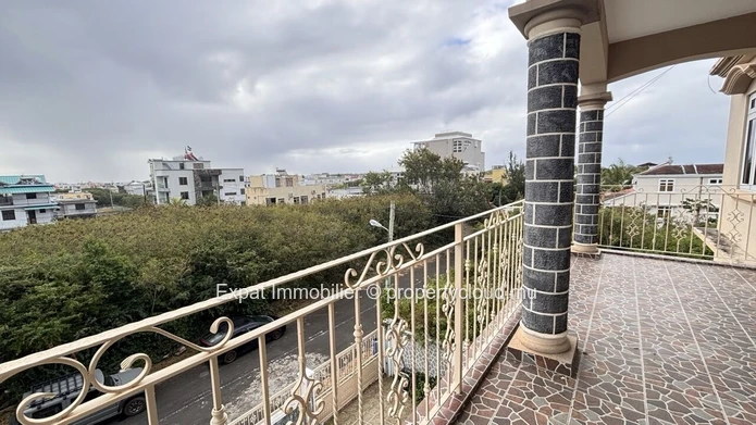 Appartement 2 Chambres Avec Piscine À Proximité Du Golf De Mont Choisy