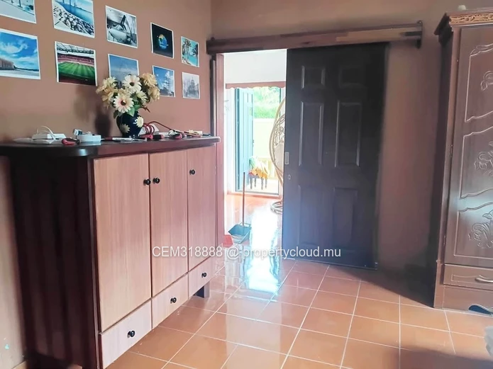 2 Bedrooms Furnished Apartment for Rent – Floréal 