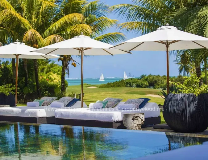 Elegant Villa In A Golf Estate With Sea View.