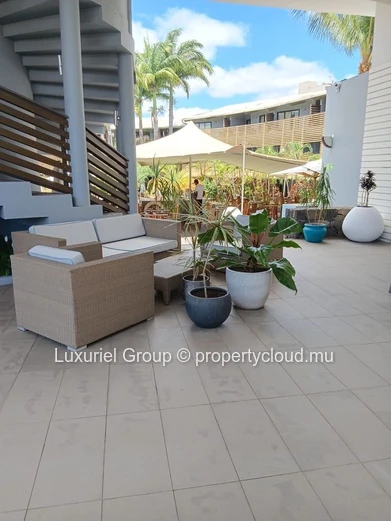 Charmant Duplex à Vendre à Trou aux Biches – Emplacement Idéal
