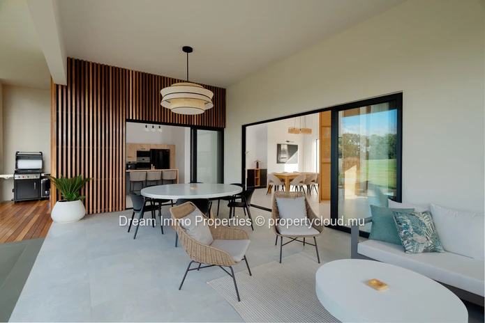 Elégante villa 3 chambres avec vue golf & montagne à Anahita – Ile Maurice