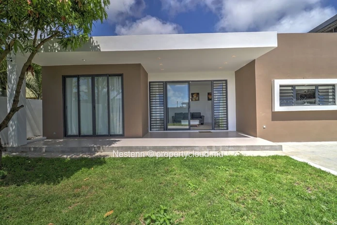 Maison de plain-pied 3 chambres avec jardin, au calme 