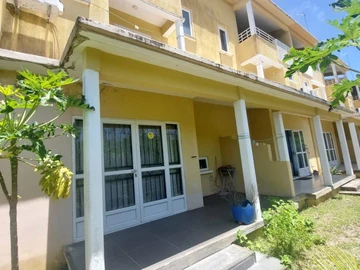 3 Bedroom Townhouse, Duplex