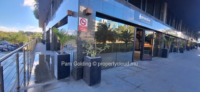 Bureaux d’exception à louer – IconEbene, Lot 441