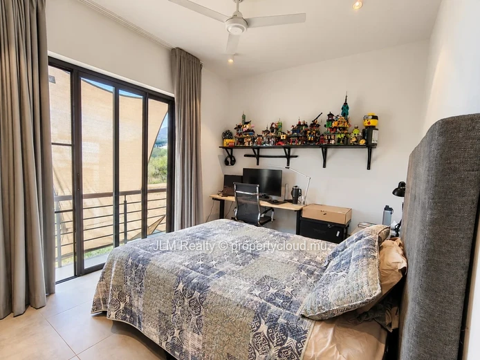 Penthouse for Sale in Tamarin, Mauritius – Private Rooftop with Pool and Panoramic Sea & Mountain Views