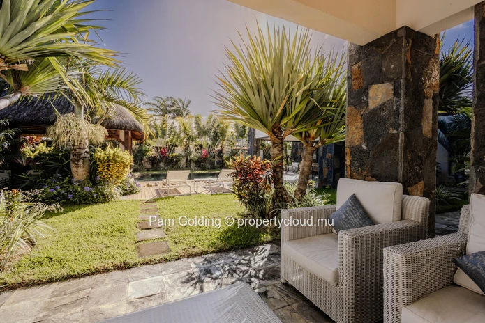 4-Bedroom Villa in Grand Baie - Elegant and Secure Living 