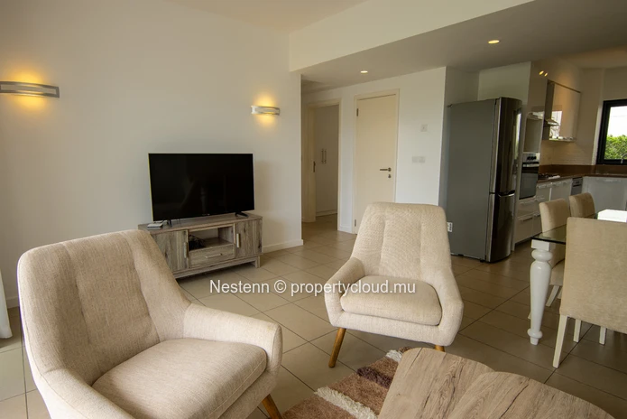 Appartement meublé au rez-de-chaussée avec 3 chambres et jardin 
