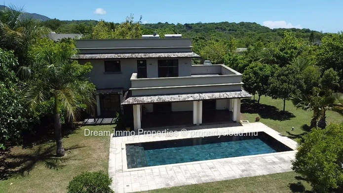 Exceptional Villa On A Huge Land With Open Views In Black River - Mauritius