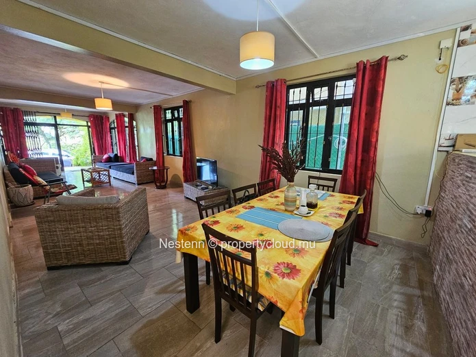 Maison de 3 chambres à distance de marche de la plage