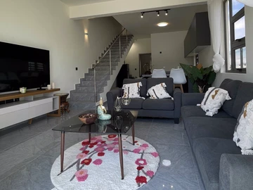 3 Bedroom Townhouse, Duplex