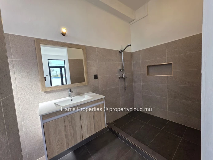 À VENDRE – Belle villa neuve à Grand Gaube (Mandat exclusif)