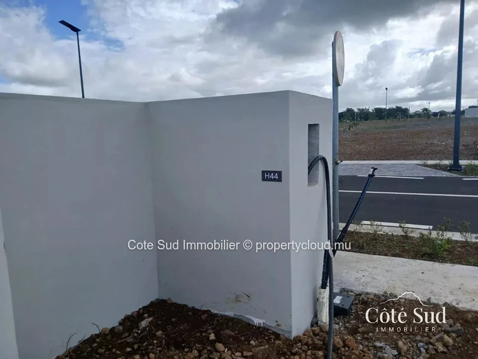 Fenced plot of 880 m² in Gros Bois, Mauritius