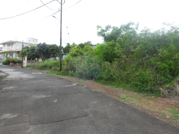   Residential land 617m2 for sale in Morcellement Montreal at Coromandel.