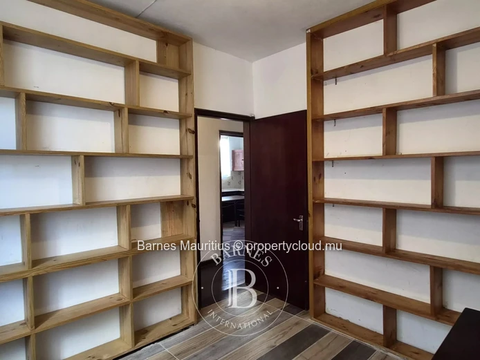 MOKA - Office for Rent - 5 rooms