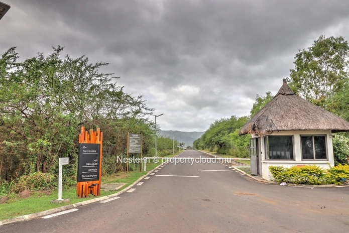 Residential Land in Morcellement Belouguet (3,311 m² / 78 perches)