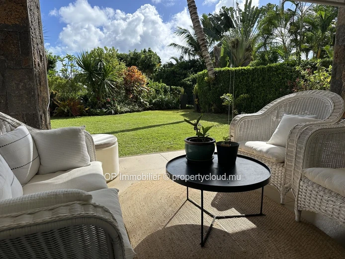 Appartement IRS 3 chambres avec piscine à vendre à Roches Noires